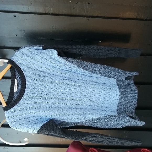 Cable Knit Pullover Sweater - Picture 2 of 16